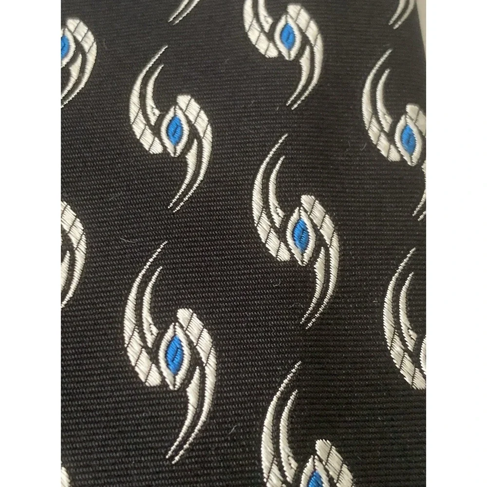 NWOT Phineas Cole 100% Silk TIE Eye Design Black White Blue Made In USA
